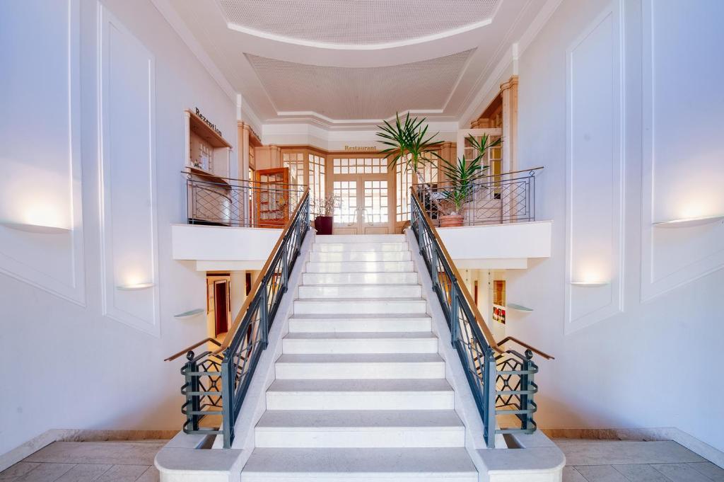 Landgasthof Gut Deutenhof Bad Abbach Exterior photo